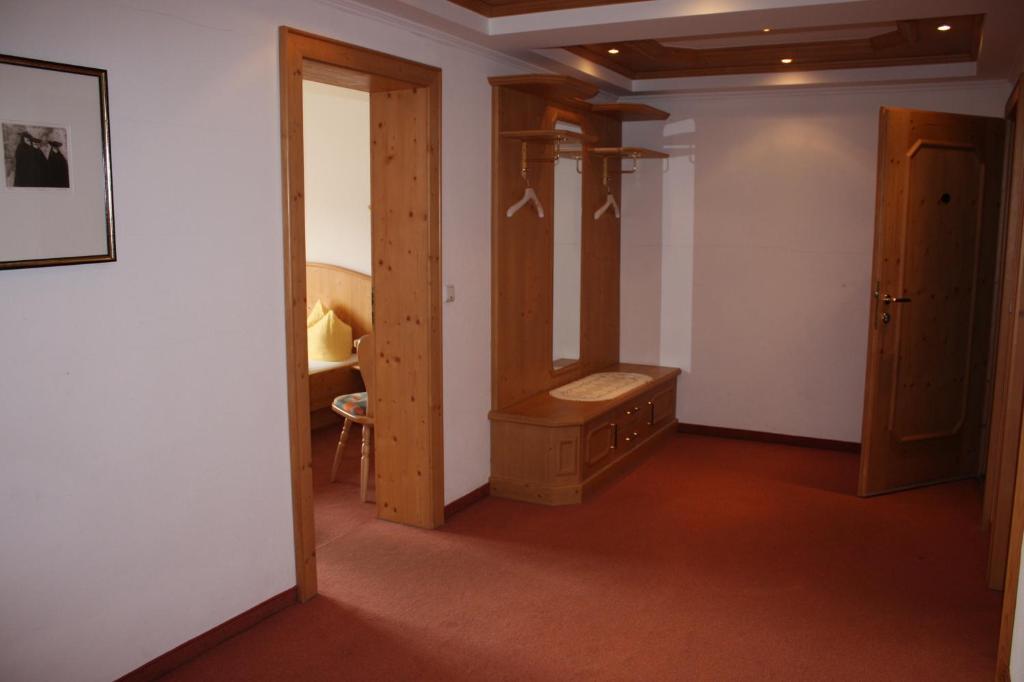 Pension Sonnenheim Schönberg im Stubaital Rum bild
